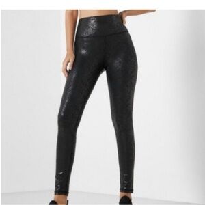 Aerie Offline high-rise crackle leggings in black size small pants The Hugger